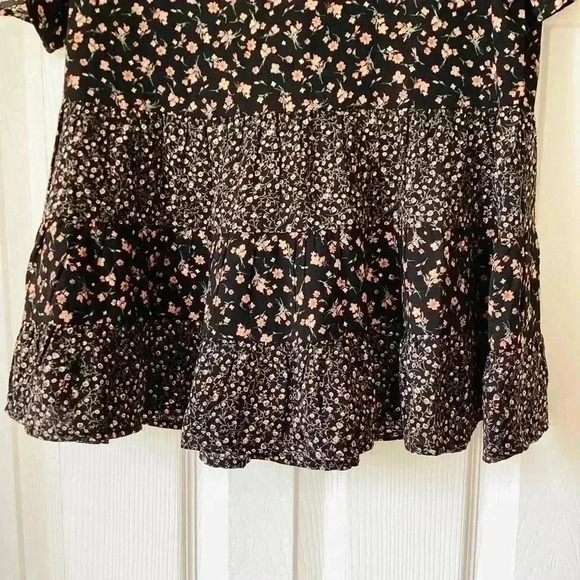 PAPER CRANE NWT Women's Blouse Floral multi colored cute X-SMALL - Picture 3 of 6